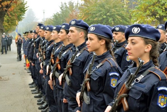 Tara, tara, vrem… JANDARMI!