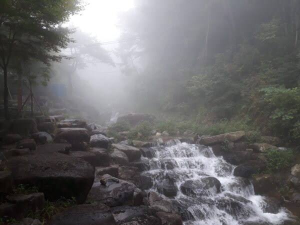  Cum să îți organizezi bagajul pentru o vacanță lungă