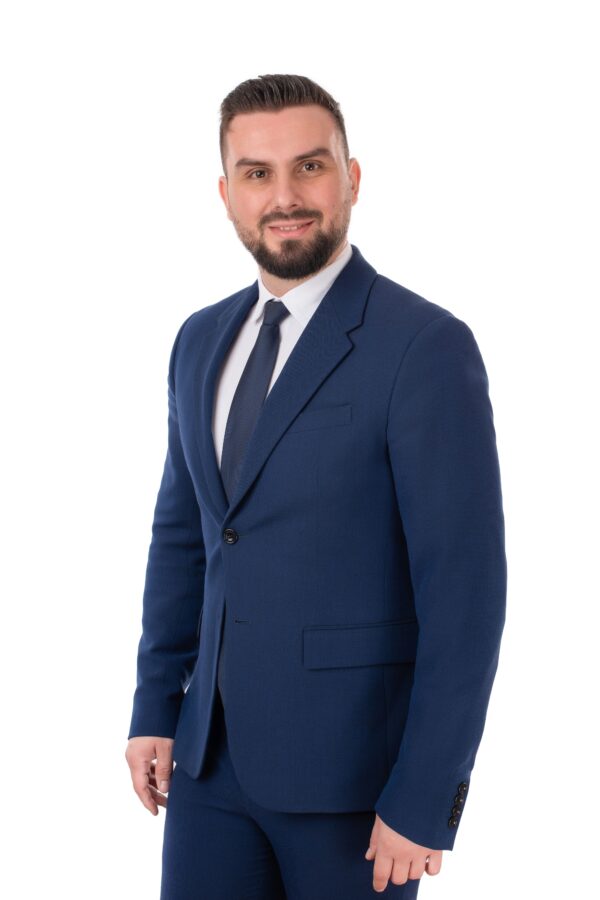 Cumpărăturile online ale românilor în luna femeii, prin easySales: Electronice; Casă și bucătărie; Modă și bijuterii