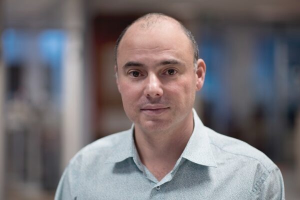 Wizrom Software preia compania Co-Factor  și își extinde portofoliul cu soluții strategice pentru resurse umane