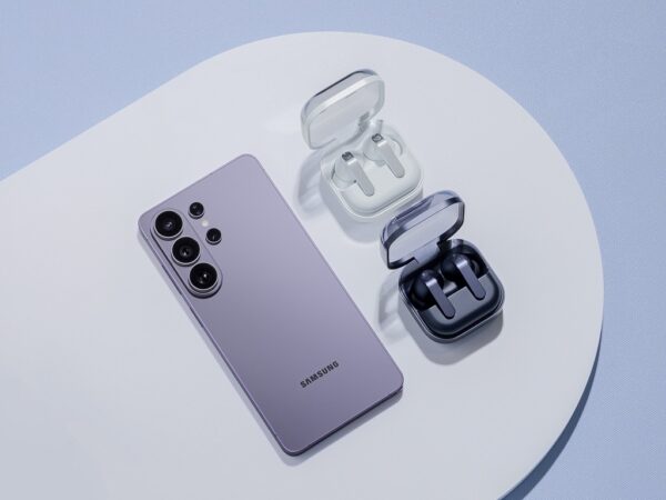 Samsung lansează noua serie Galaxy Buds4 cu sunet de ultimă generație
