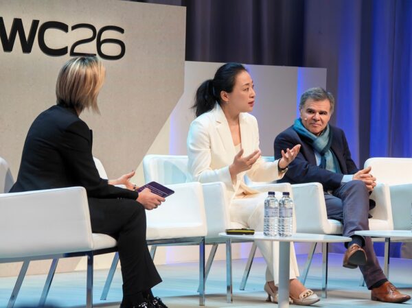 HONOR accelerează dezvoltarea unui ecosistem AI deschis și invită industria la colaborare globală prin platforma HONOR AI Connect